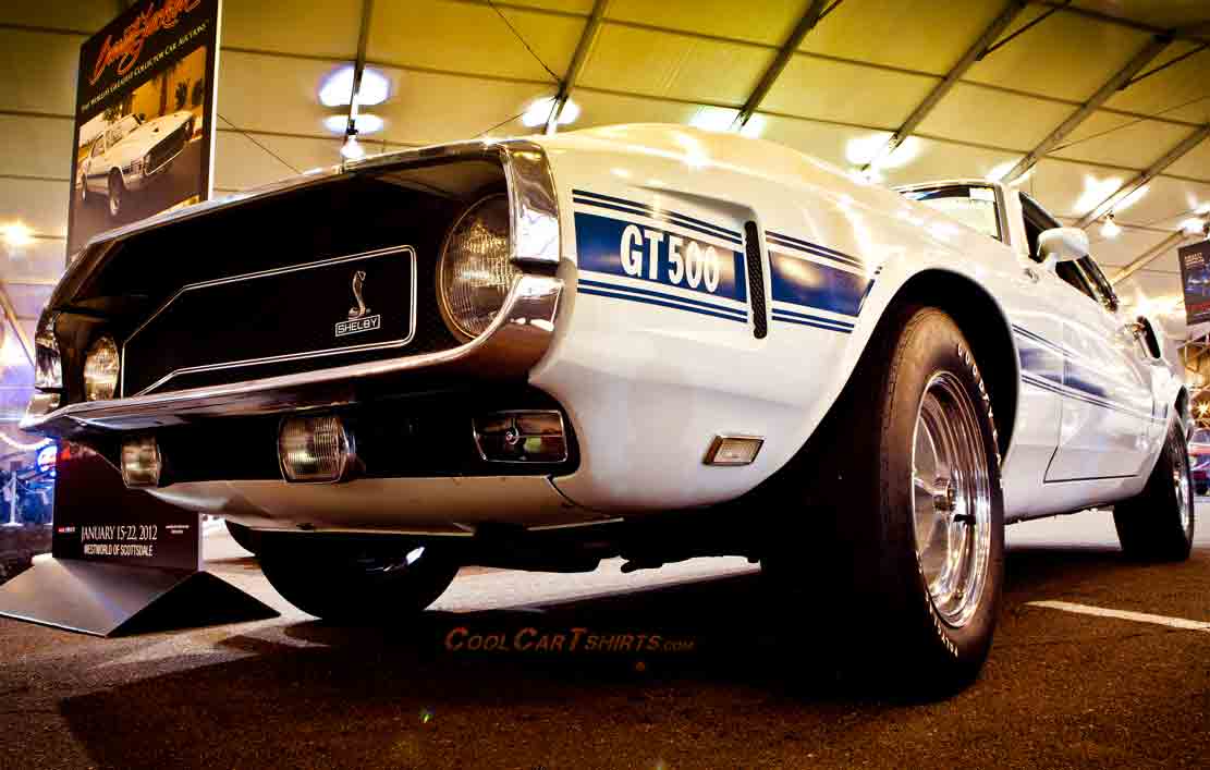 GT500 Shelby Mustang white with blue stripe